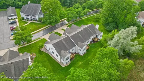 View/Area - 903 Oak Brook Dr, Jackson, MI 49203 photo 5 of 7