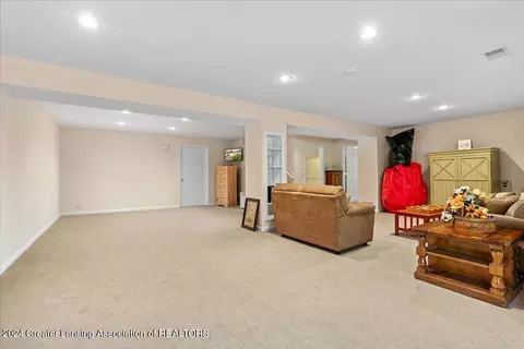 Other - 903 Oak Brook Dr, Jackson, MI 49203 photo 7 of 10