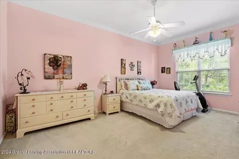 Bedroom - 903 Oak Brook Dr, Jackson, MI 49203 photo 1 of 3