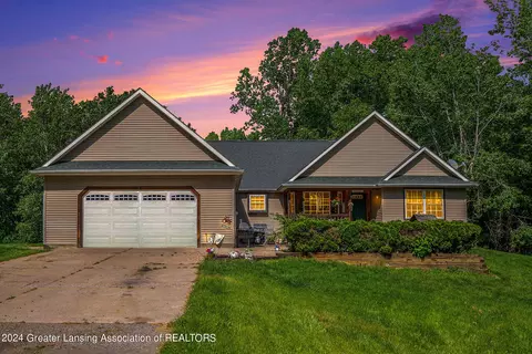 4951 Ferris Rd, Onondaga, MI 49264