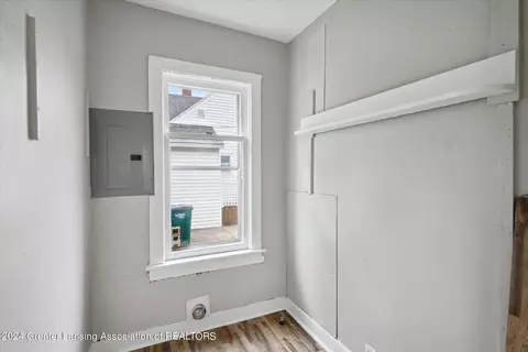 809 E Cavanaugh Rd, Lansing, MI 48910 photo 20