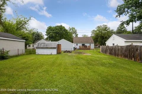 809 E Cavanaugh Rd, Lansing, MI 48910 photo 31