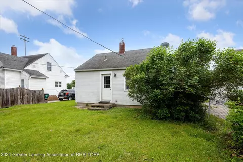 809 E Cavanaugh Rd, Lansing, MI 48910 photo 29