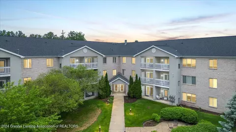 338 W Saginaw St #I, East Lansing, MI 48823