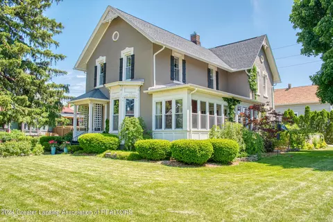 402 N Water St, Owosso, MI 48867