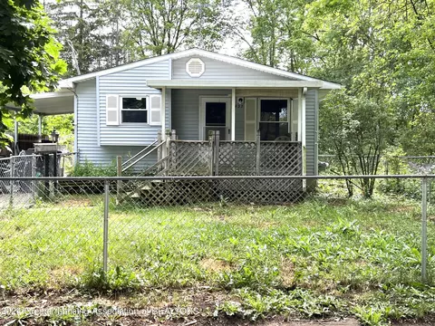 937 S Saginaw St, Owosso, MI 48867