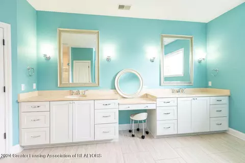 Bath - 11880 Murano Dr, Dewitt, MI 48820 photo 3 of 11