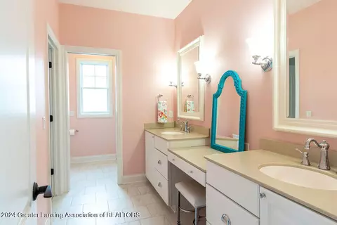 Bath - 11880 Murano Dr, Dewitt, MI 48820 photo 7 of 11