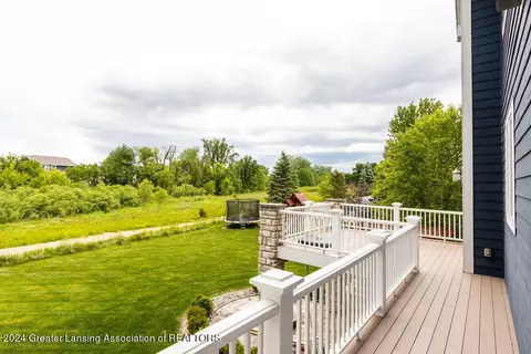 Exterior - 11880 Murano Dr, Dewitt, MI 48820 photo 7 of 12