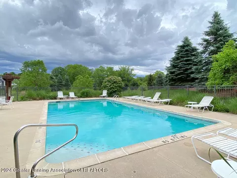 Exterior - 11880 Murano Dr, Dewitt, MI 48820 photo 11 of 12