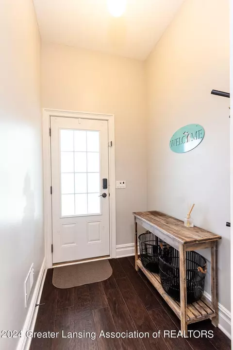 Entry Way - 11880 Murano Dr, Dewitt, MI 48820 photo 6 of 17