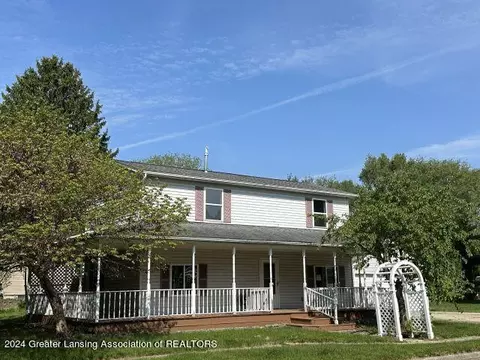 421 Randolph St, Mason, MI 48854