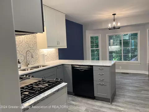 5411 Marsh Rd, Haslett, MI 48840 photo 10