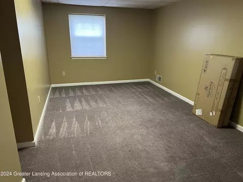 5411 Marsh Rd, Haslett, MI 48840 photo 15