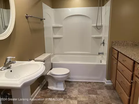 5411 Marsh Rd, Haslett, MI 48840 photo 19