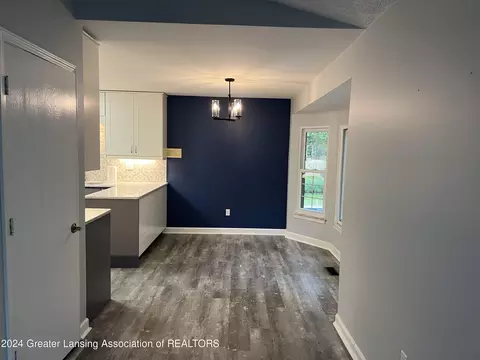 5411 Marsh Rd, Haslett, MI 48840 photo 7