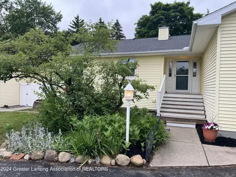 5411 Marsh Rd, Haslett, MI 48840 photo 2