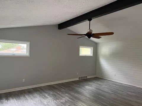 5411 Marsh Rd, Haslett, MI 48840 photo 4