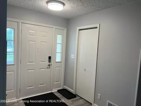 5411 Marsh Rd, Haslett, MI 48840 photo 3