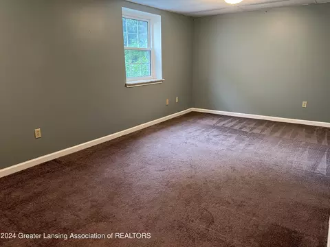 5411 Marsh Rd, Haslett, MI 48840 photo 12