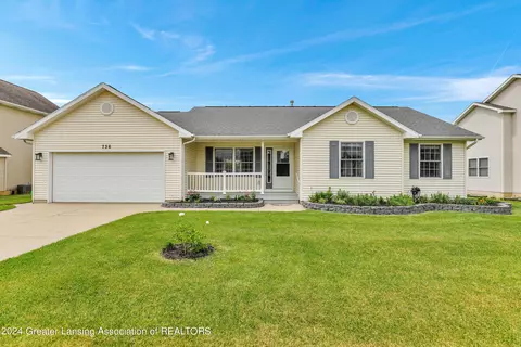 736 Mitchell St, Potterville, MI 48876