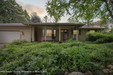 7714 Laingsburg Rd, Laingsburg, MI 48848