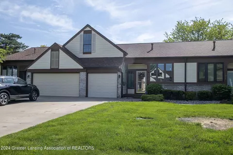 1024 Brookside Dr, Lansing, MI 48917