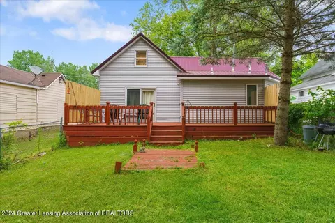 Exterior - 8115 N Welling Rd, Elsie, MI 48831 photo 2 of 5