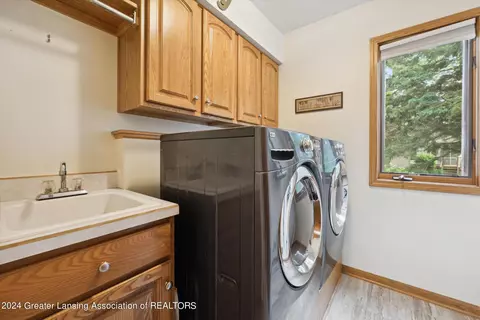 3987 White Pine Dr, Dewitt, MI 48820 photo 23