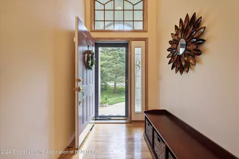3987 White Pine Dr, Dewitt, MI 48820 photo 5