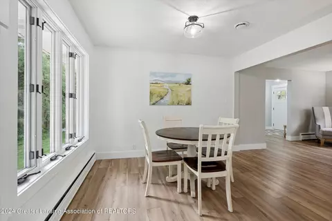 Dining - 9948 Riverside Dr, Eagle, MI 48822 photo 2 of 2