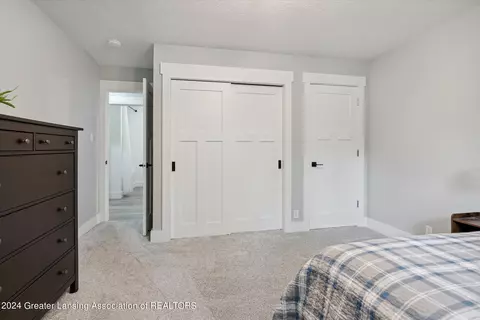 Bedroom - 9948 Riverside Dr, Eagle, MI 48822 photo 5 of 5