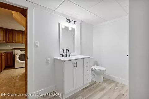 Bath - 9948 Riverside Dr, Eagle, MI 48822 photo 8 of 8