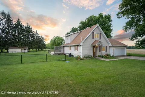 21633 27 12 Mile Rd, Albion, MI 49224