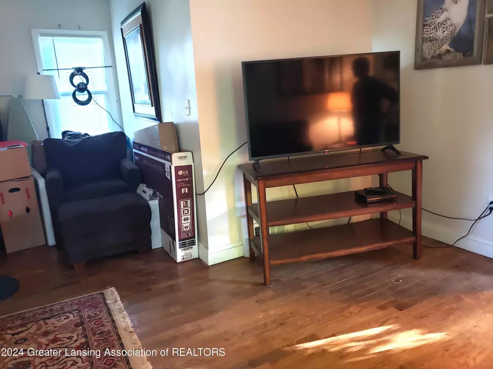 Living - 3027 Alfred Ave, Lansing, MI 48906 photo 1 of 2
