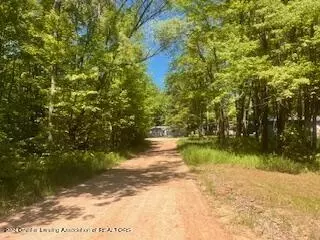 2763 Azalea Ln, Harrison, MI 48625 photo 14