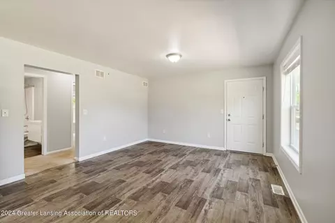 210 Morningside Dr, Leslie, MI 49251 photo 9