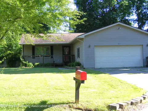 224 Union St, Eaton Rapids, MI 48827