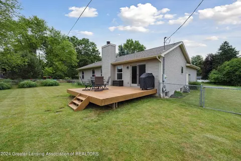 Exterior - 9147 Coleman Rd, Haslett, MI 48840 photo 11 of 12