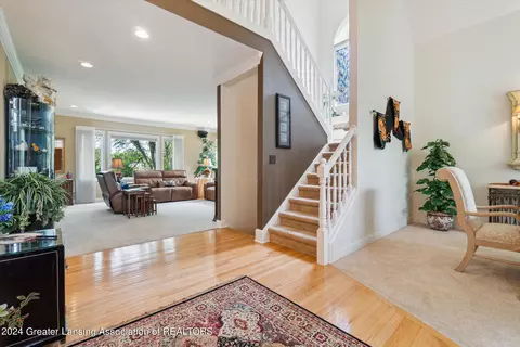 Entry Way - 4622 Malpaso Ln, Lansing, MI 48917 photo 3 of 4