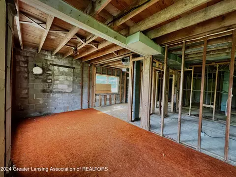 9245 W Lansing Rd, Haslett, MI 48840 photo 4