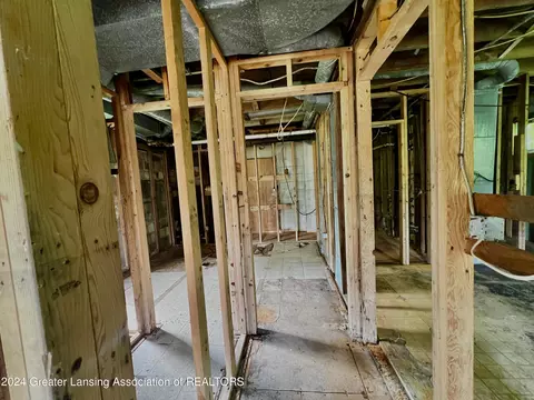 9245 W Lansing Rd, Haslett, MI 48840 photo 8