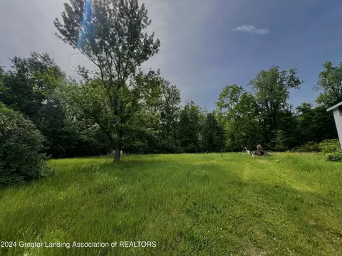 9245 W Lansing Rd, Haslett, MI 48840 photo 16