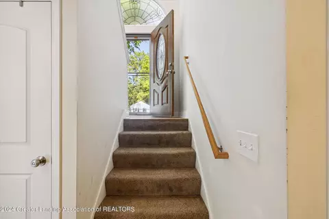 Entry Way - 5975 Harvey St, Haslett, MI 48840 photo 4 of 6