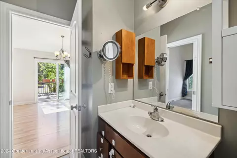 Bath - 5975 Harvey St, Haslett, MI 48840 photo 2 of 3