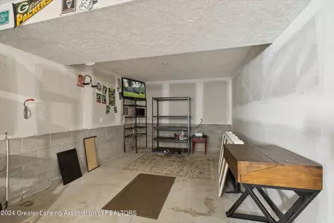 Exterior - 5975 Harvey St, Haslett, MI 48840 photo 3 of 8