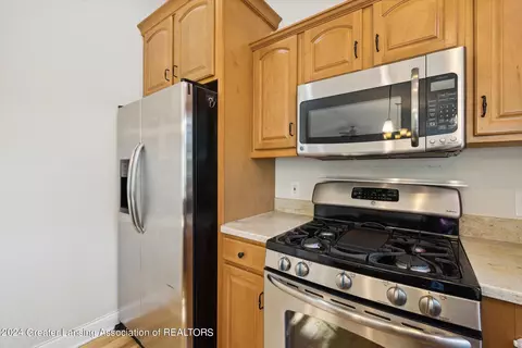 Kitchen - 5975 Harvey St, Haslett, MI 48840 photo 1 of 5