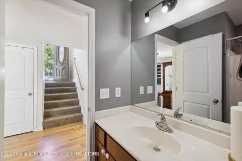 Entry Way - 5975 Harvey St, Haslett, MI 48840 photo 6 of 6