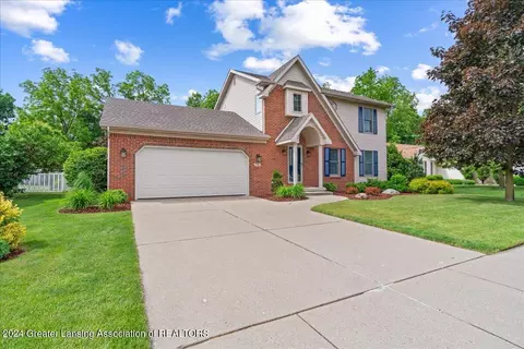 716 Fieldview Dr, Grand Ledge, MI 48837 photo 2