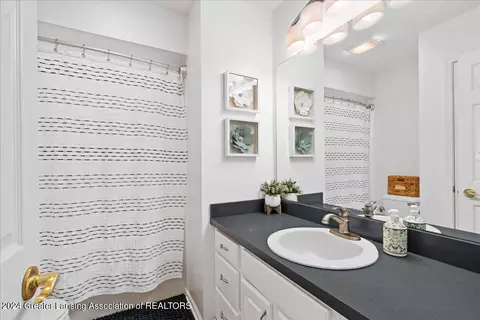 716 Fieldview Dr, Grand Ledge, MI 48837 photo 22
